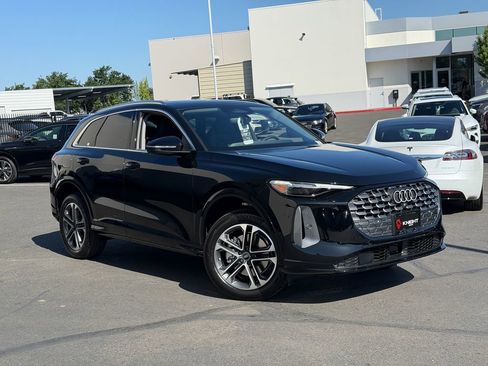New 2026 Audi Q5 Premium Plus AWD/4WD image 3