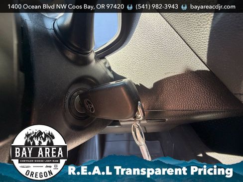 Used 2022 Toyota Corolla SE FWD image 15