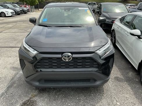 Used 2025 Toyota RAV4 LE FWD image 3