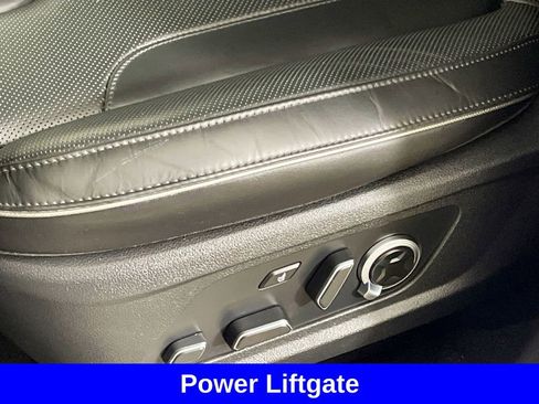 Used 2024 Hyundai Palisade Calligraphy image 26