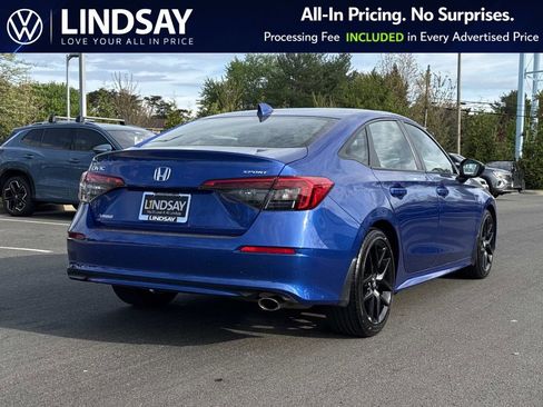 Used 2024 Honda Civic Sport image 3