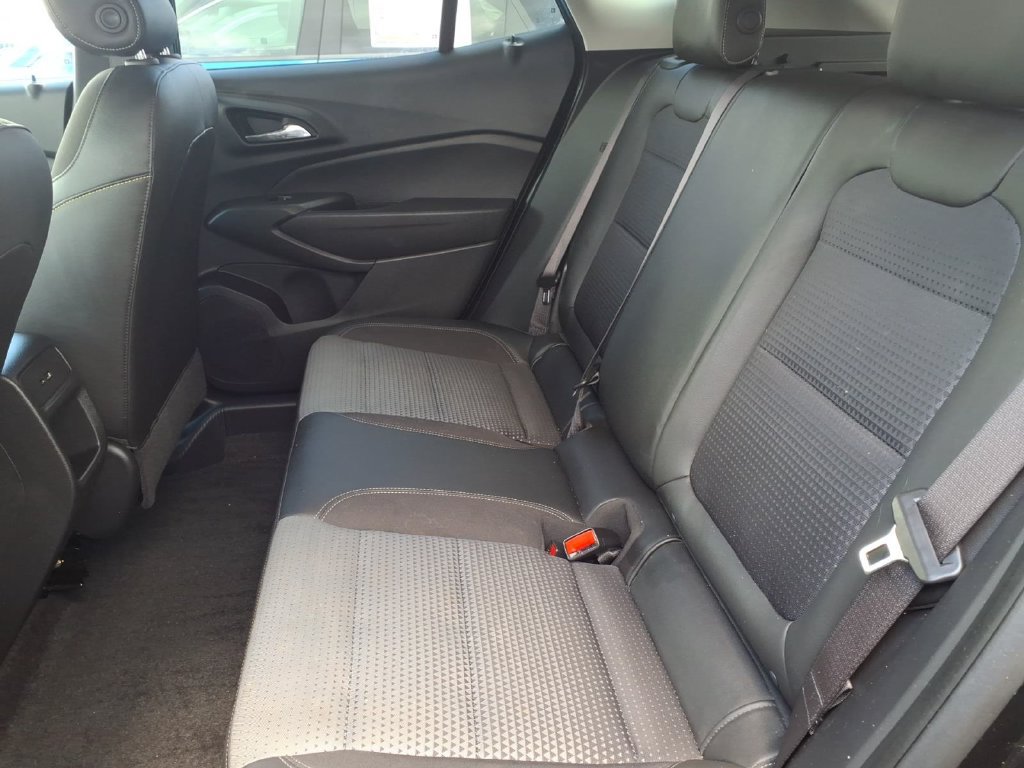Used 2024 Chevrolet Trax LT FWD image 15