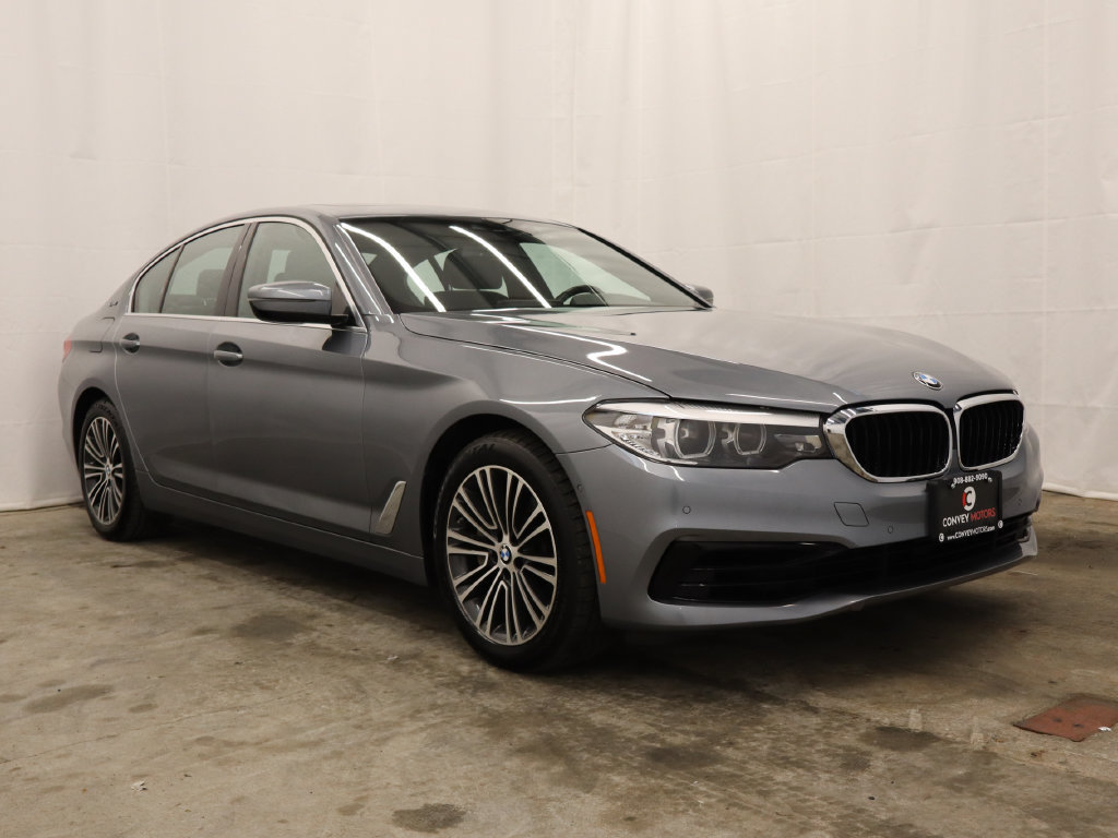 Used 2019 BMW 530e xDrive w/ Convenience Package AWD/4WD image 4