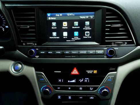 Used 2018 Hyundai Elantra Value Edition w/ Cargo Package FWD image 18