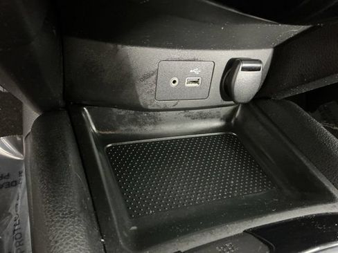 Used 2019 Nissan Rogue Sport SV AWD/4WD image 30