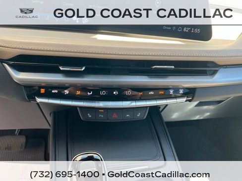 Certified 2024 Cadillac XT4 Luxury w/ Cold Weather Package FWD image 24