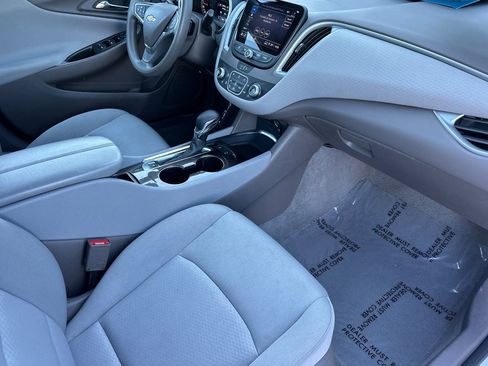 Used 2024 Chevrolet Malibu LT image 19