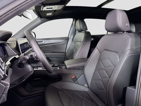 New 2026 Volkswagen Atlas Cross Sport SE AWD/4WD image 21