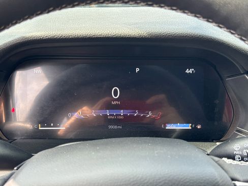 Used 2025 Jeep Grand Cherokee Altitude image 18