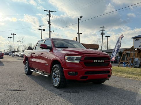 Used 2021 RAM 1500 Laramie w/ Sport Appearance Package image 7