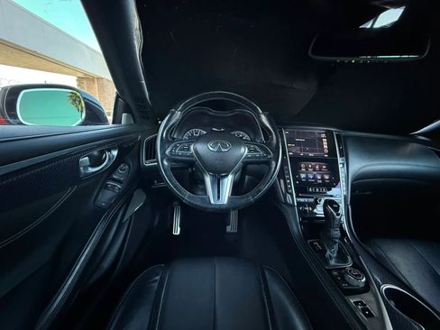 Used 2017 INFINITI Q60 Red Sport 400 image 48