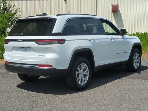 Used 2023 Jeep Grand Cherokee Limited AWD/4WD image 5