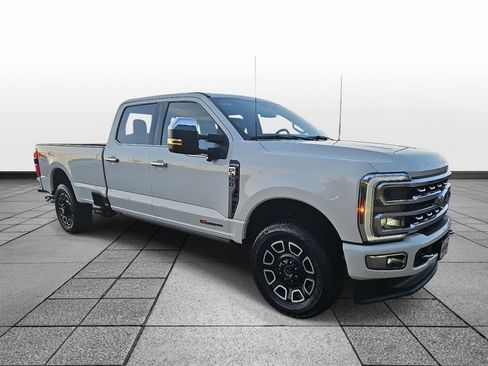Used 2024 Ford F350 Platinum image 3