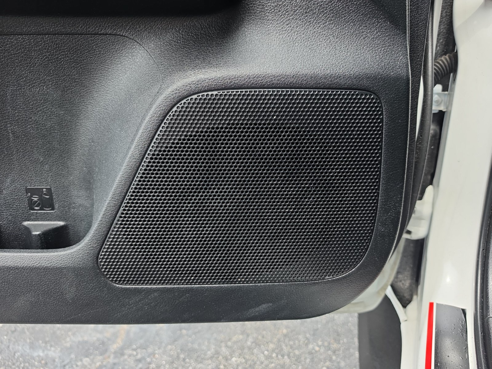 Used 2022 Toyota Tacoma SR5 RWD image 15