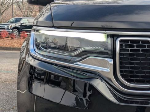 Used 2023 Jeep Wagoneer Series III w/ Preferred Equipment Group image 10