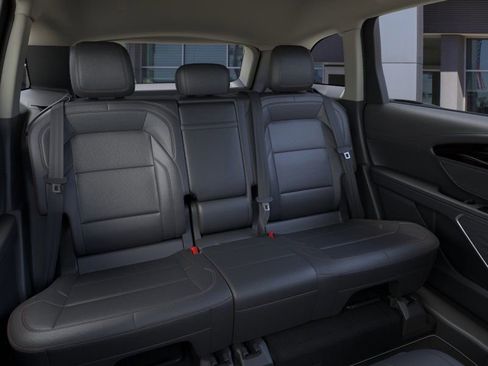 New 2026 Lincoln Nautilus Premier image 33