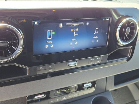 New 2025 Mercedes-Benz Sprinter 2500 image 31