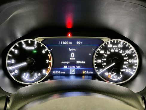 Used 2024 Nissan Altima 2.5 SV FWD image 13