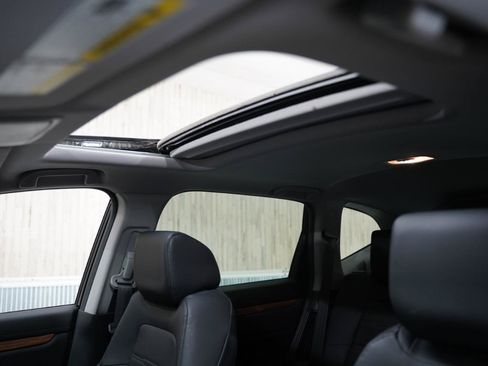 Used 2022 Honda CR-V Touring image 23