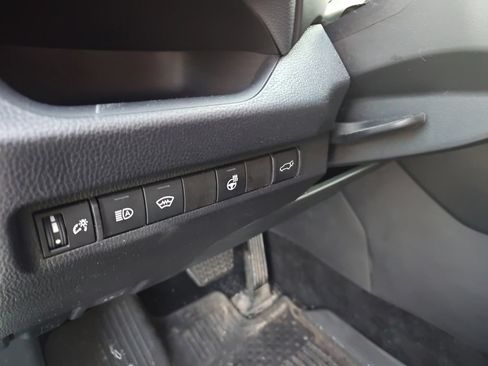 Used 2024 Toyota RAV4 XLE w/ Convenience Package AWD/4WD image 8