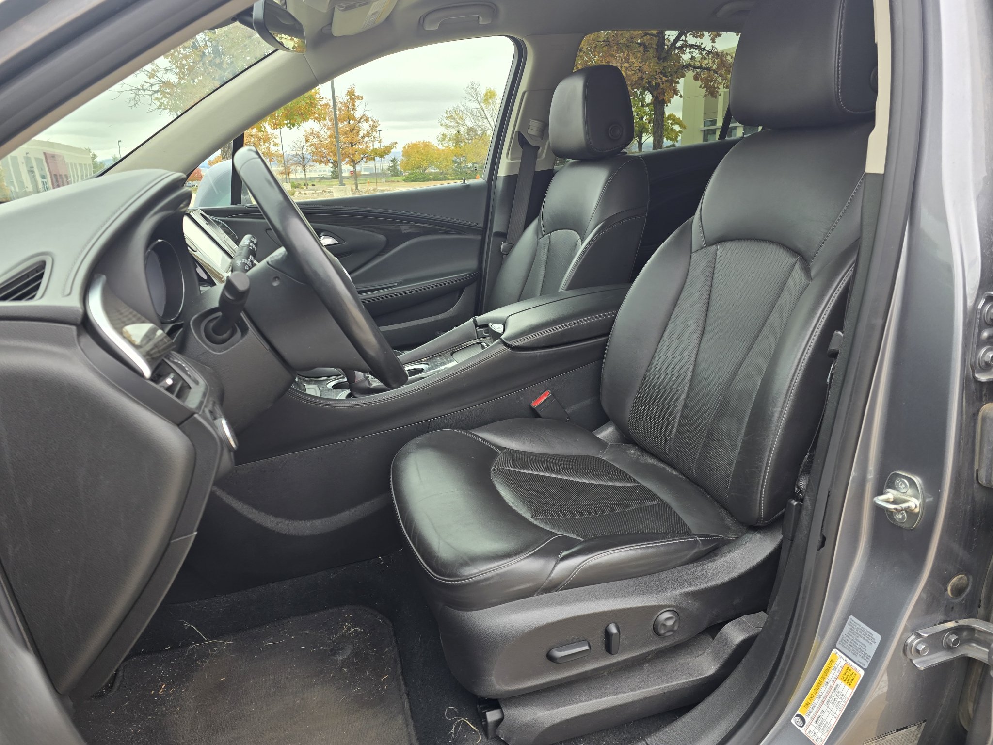 Used 2020 Buick Envision Essence AWD/4WD image 13