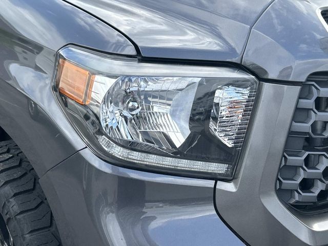 Used 2020 Toyota Tundra SR5 w/ SR5 Convenience Package AWD/4WD image 3