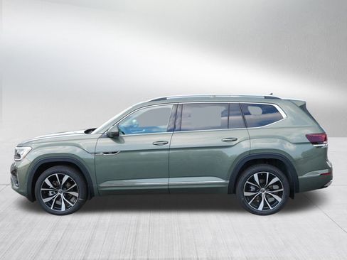New 2026 Volkswagen Atlas SEL Premium R-Line AWD/4WD image 3