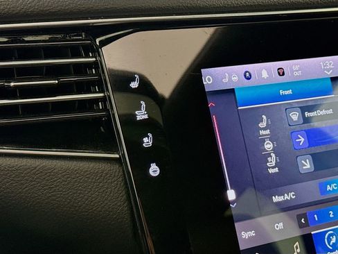 Used 2022 Jeep Wagoneer Series III w/ Premium Group I image 23