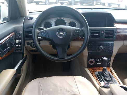 Used 2010 Mercedes-Benz GLK 350 2WD image 9