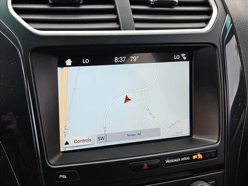 Used 2017 Ford Explorer XLT w/ Equipment Group 202A FWD image 11