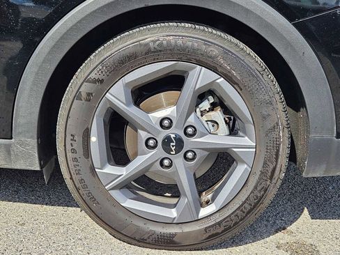 Certified 2025 Kia K4 LXS image 13