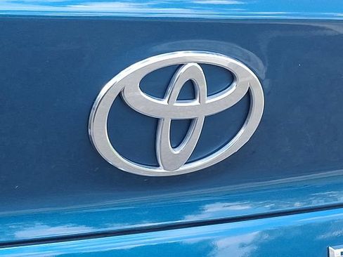 Used 2025 Toyota Camry LE FWD image 28