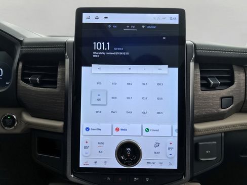 Used 2024 Ford Expedition Limited image 7