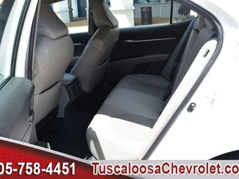 Used 2024 Toyota Camry XSE FWD image 21