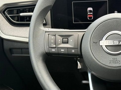 New 2025 Nissan Kicks SV image 20