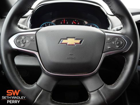 Used 2023 Chevrolet Traverse LT image 21