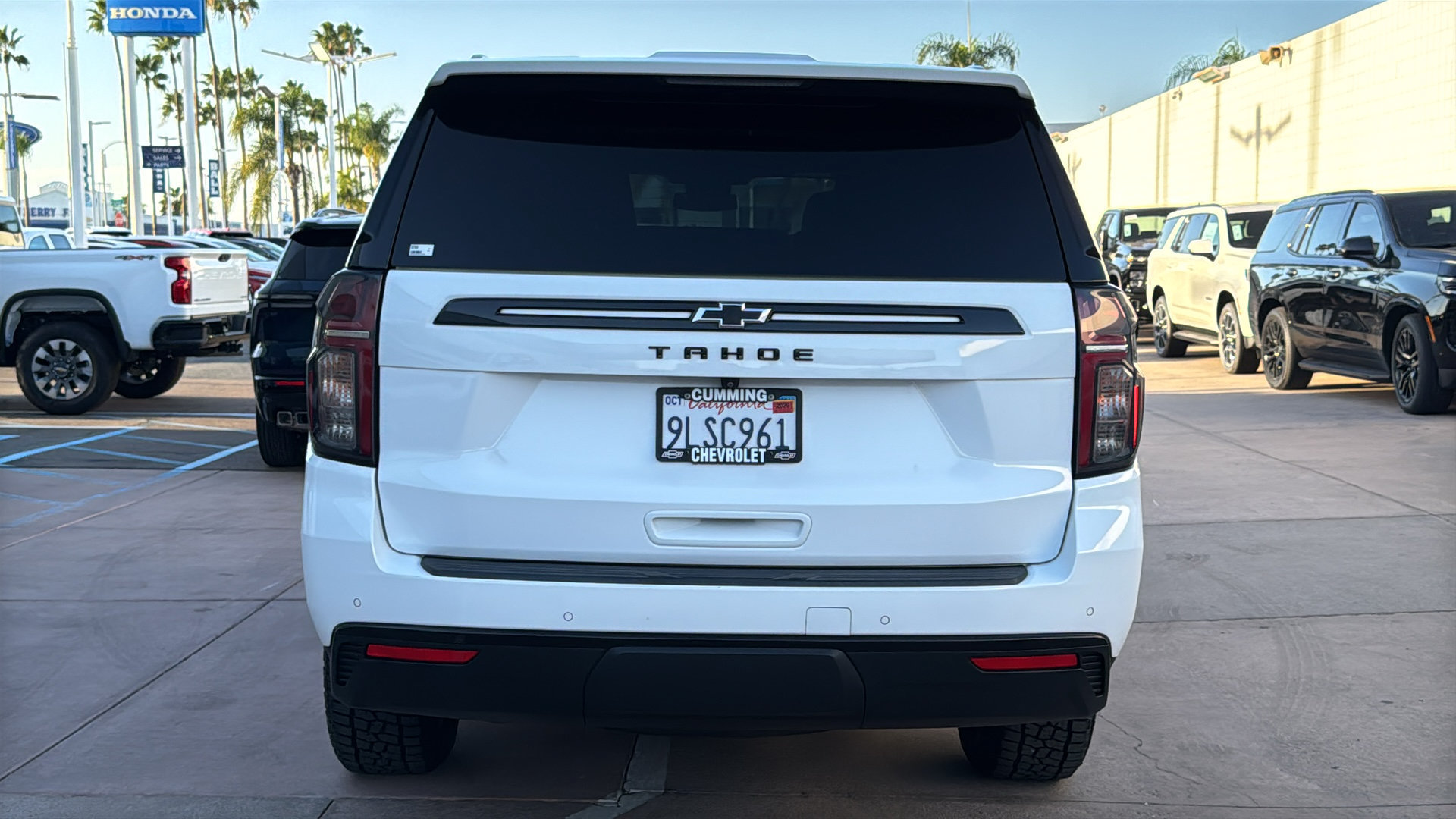 Used 2023 Chevrolet Tahoe Z71 w/ Z71 Off-Road Package AWD/4WD image 11