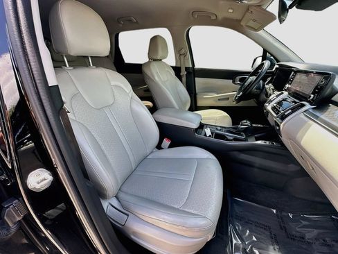 Used 2022 Kia Sorento S FWD image 30