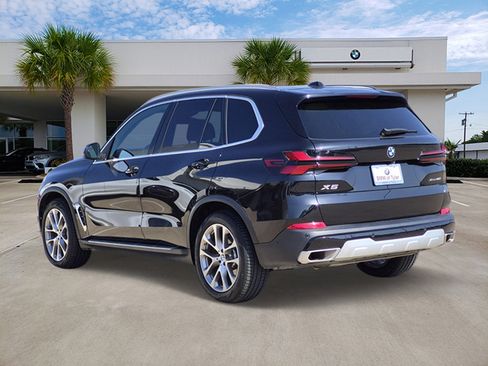 Used 2024 BMW X5 xDrive40i w/ Premium Package AWD/4WD image 4