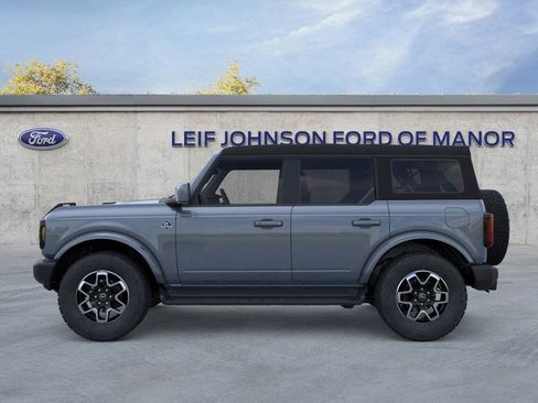 New 2025 Ford Bronco Outer Banks image 3