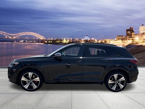 Certified 2026 Audi SQ5 Premium Plus AWD/4WD image 2