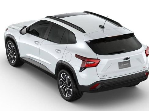New 2026 Chevrolet Trax RS w/ Sunroof Package image 9