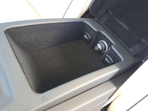 New 2026 Bentley Flying Spur image 38