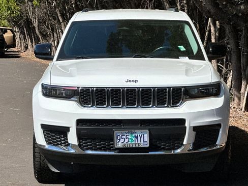 Used 2021 Jeep Grand Cherokee L Laredo w/ Luxury Tech Group I AWD/4WD image 9
