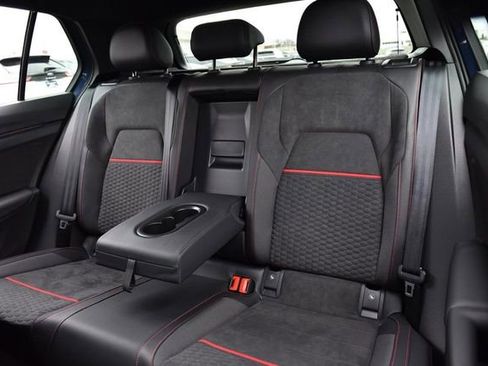 Certified 2025 Volkswagen GTI SE image 22