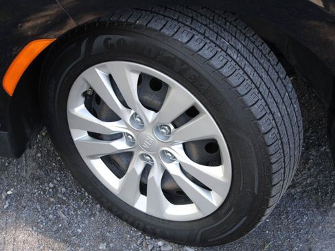 Used 2021 Kia Soul LX FWD image 18