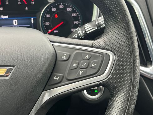 Used 2023 Chevrolet Equinox LT FWD image 27