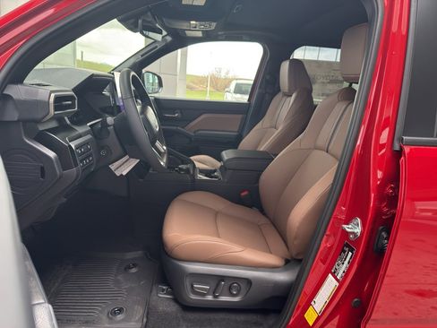 New 2026 Toyota 4Runner Limited image 13