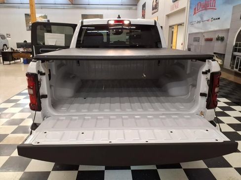 New 2025 RAM 1500 Big Horn AWD/4WD image 13