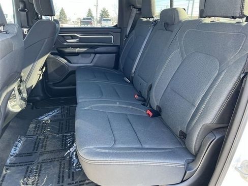Used 2022 RAM 1500 Big Horn AWD/4WD image 36